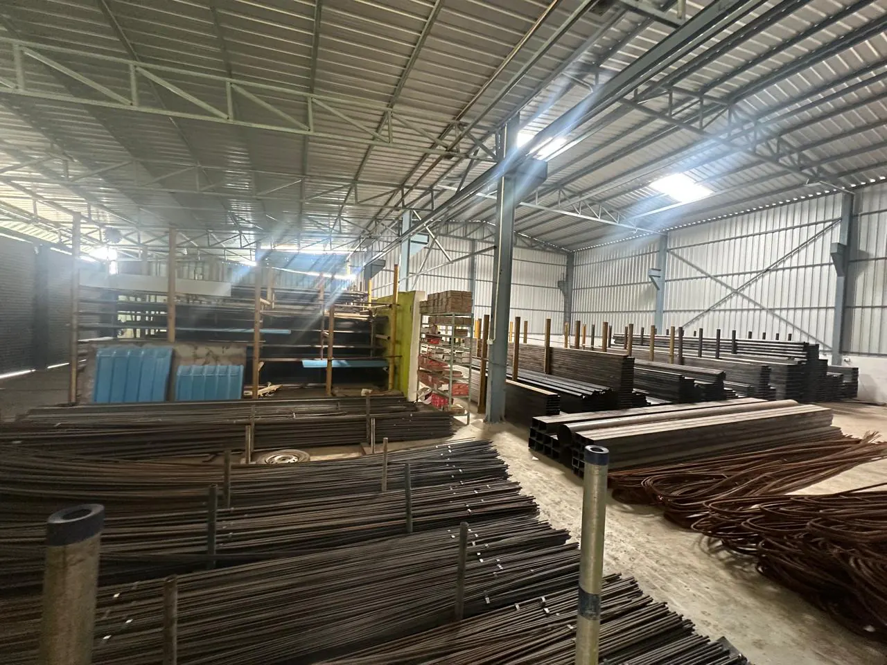 Steel being loaded for delivery in Chennai